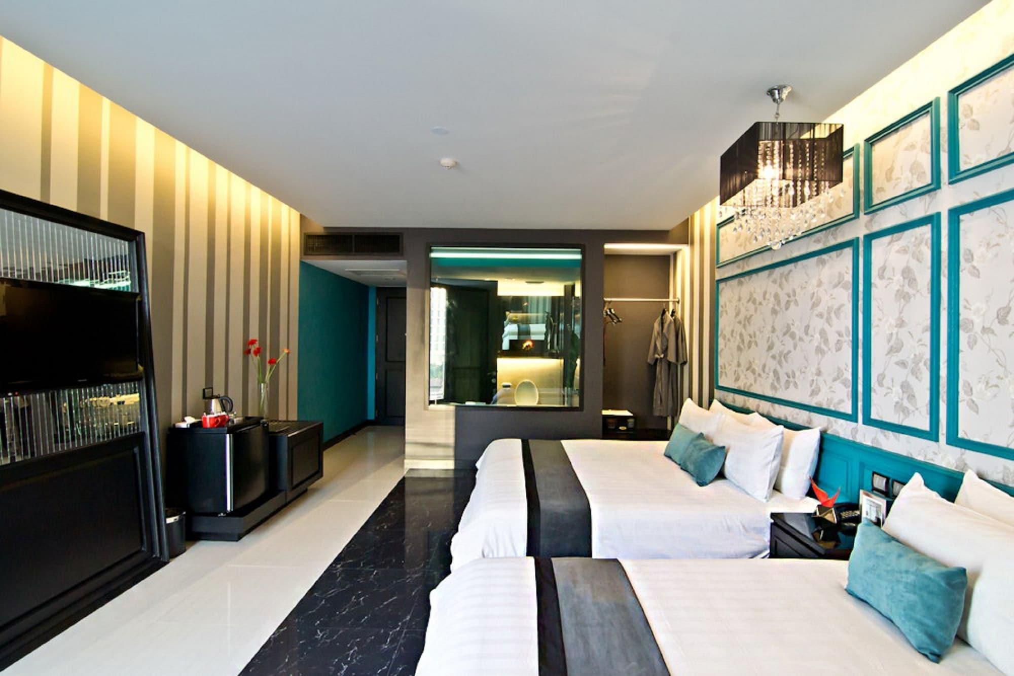 Tsix5 Quarter Hotel Pattaya Buitenkant foto