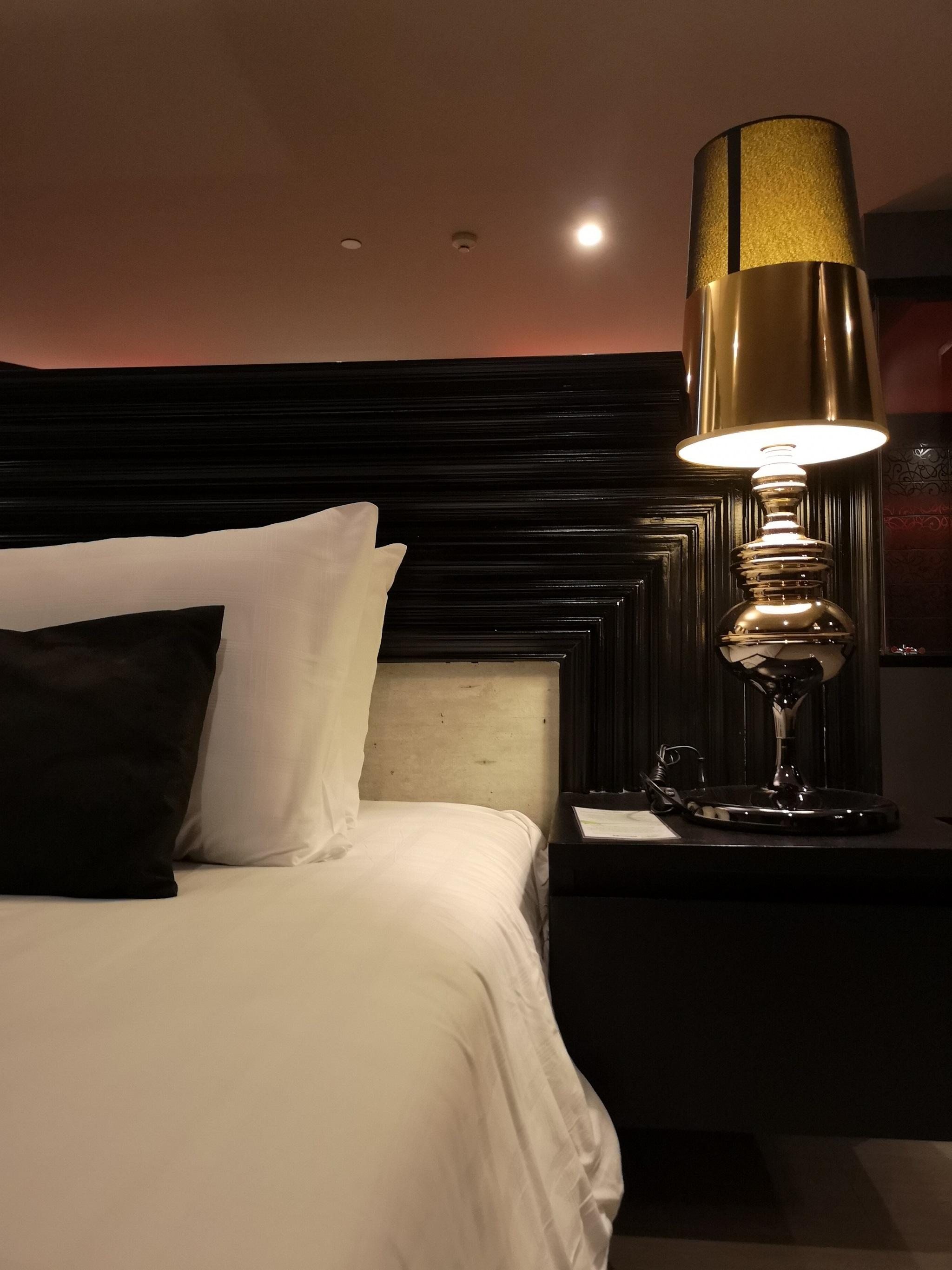 Tsix5 Quarter Hotel Pattaya Buitenkant foto